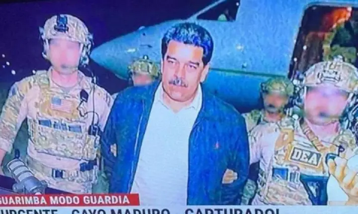 A queda de um DITADOR!