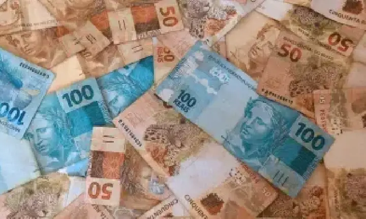 Brasileiros não estão conseguindo pagar contas básicas no maior nível de endividamento nesse setor desde 2019