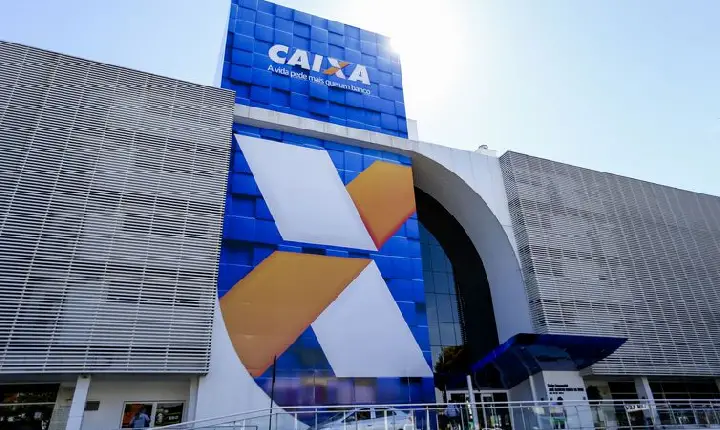 Caixa suspende consignado do Auxílio Brasil por 24 horas