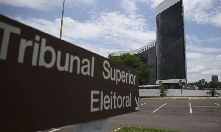 Checadores do TSE vão identificar fake news enviadas por eleitores