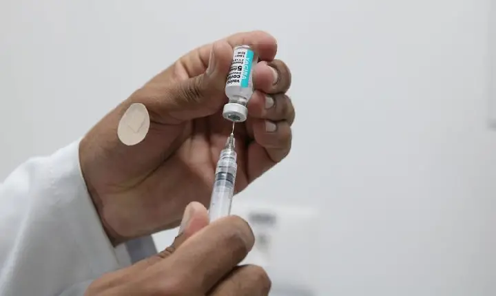 Com alta cobertura vacinal, São Paulo encerra vacinação em parques