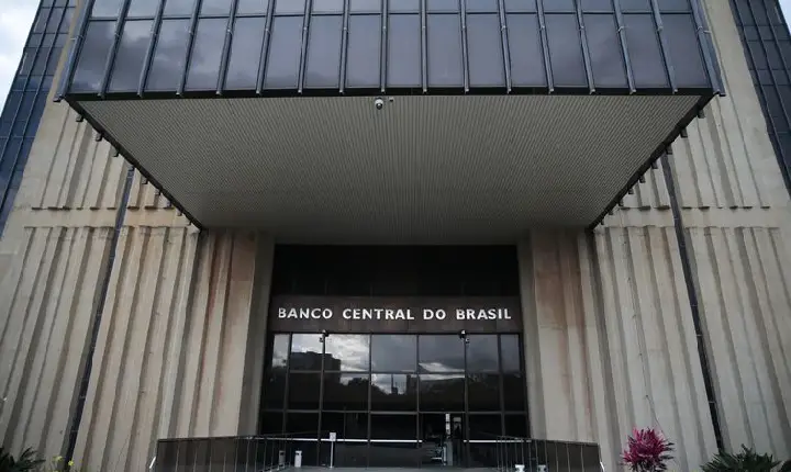 Copom mantém juros básicos da economia em 13,75% ao ano