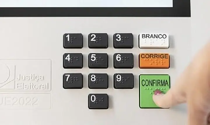 CORRIDA CONTRA O TEMPO: Jovens têm até 6 de maio para tirar título e não ficar fora das eleições de outubro