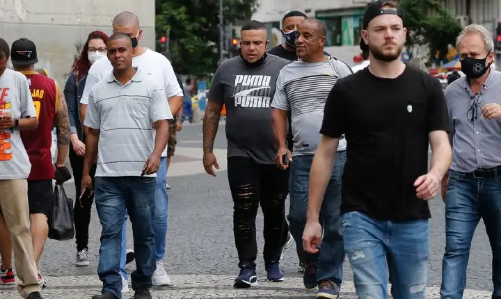 Covid-19: Brasil registra 3.888  novos casos  e 39 mortes em 24 horas