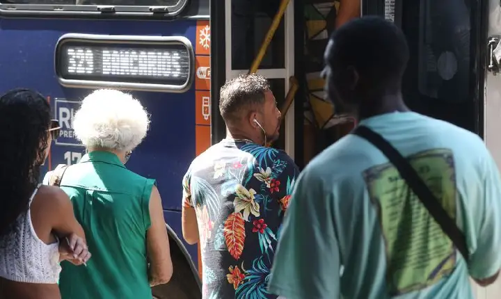 Covid-19: Brasil tem 55.908 casos e 180 mortes em 24 horas