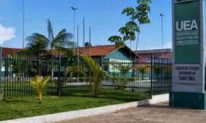 ESTUDANTES DENUNCIAM COMIDA COM LARVAS E REDUÇÃO DE REFEIÇÕES NO RU DA UEA EM TABATINGA