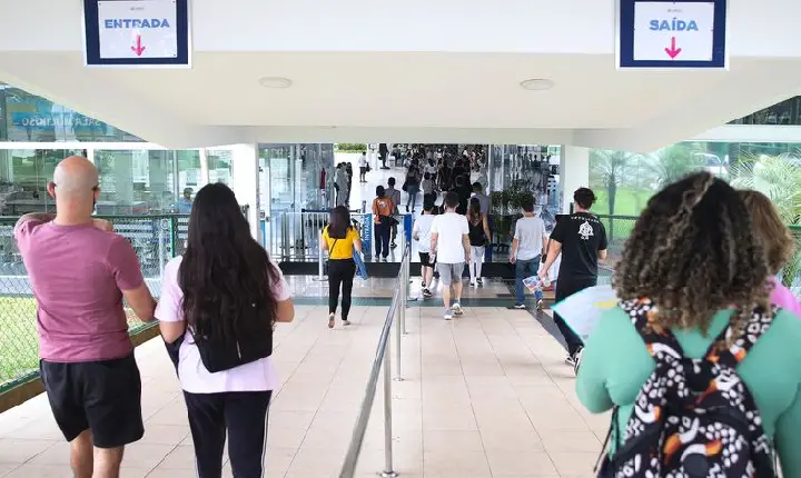 Falta um mês para o Enem 2022