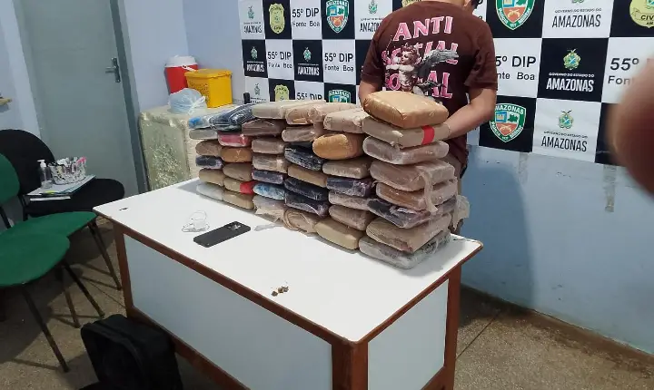 Fonte Boa : Traficante é Preso pela Policia no porto da cidade no “Ferryboat Vale Quem Tem” vindo de Jutaí