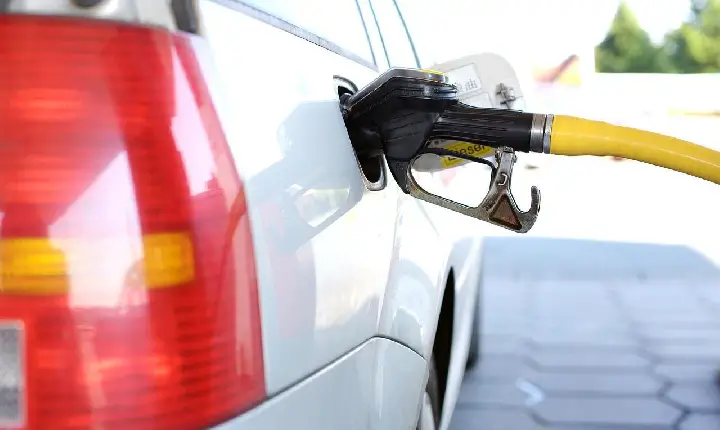 Gás de cozinha, Gasolina e Diesel ficam mais caros a partir de janeiro de 2026: aumento chega a 6,8%