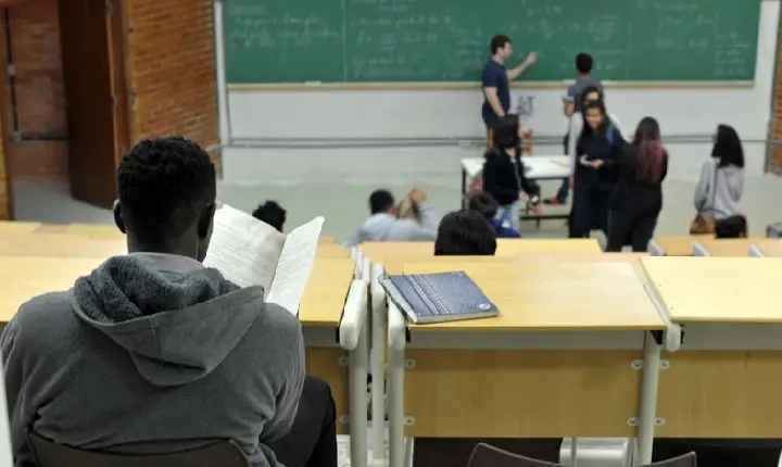 Jovens negros têm menos acesso ao mercado de trabalho, diz pesquisa