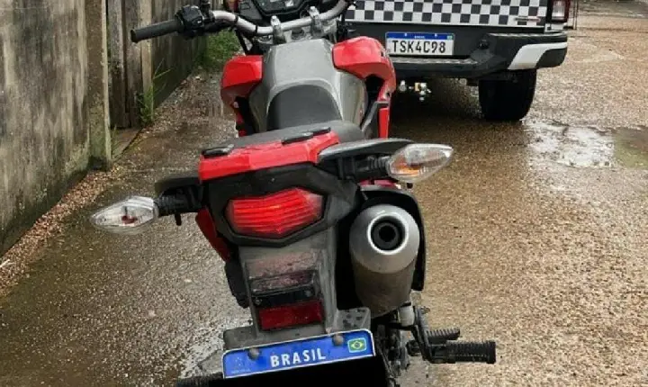 Jutaí: Com auxílio do Paredão, PMAM recupera moto com restrição de roubo