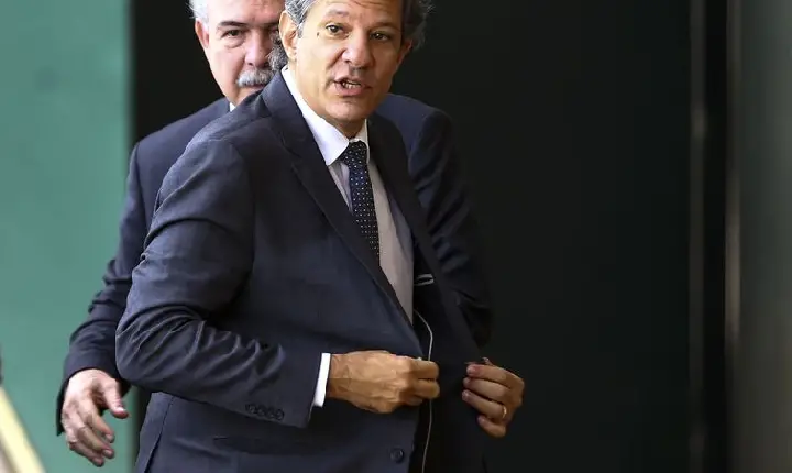 Marco fiscal e reforma tributária serão prioridades, diz Haddad