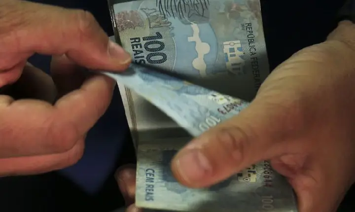 Mercado financeiro eleva projeção da inflação de 5,61% para 5,63%