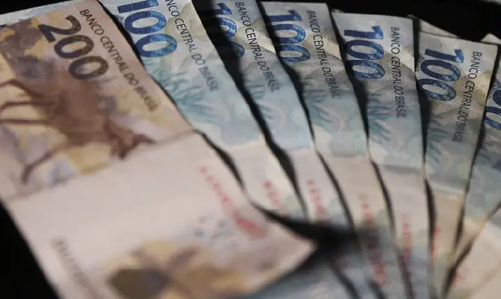 Mercado financeiro reduz projeção da inflação de 5,74% para 5,71%