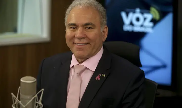 Ministro da Saúde pede que pais vacinem filhos contra a poliomielite