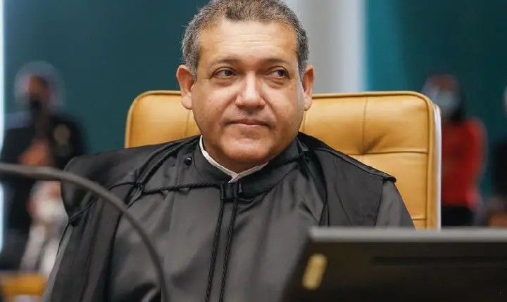 Ministro mantém liberação de consignados a beneficiários de programas