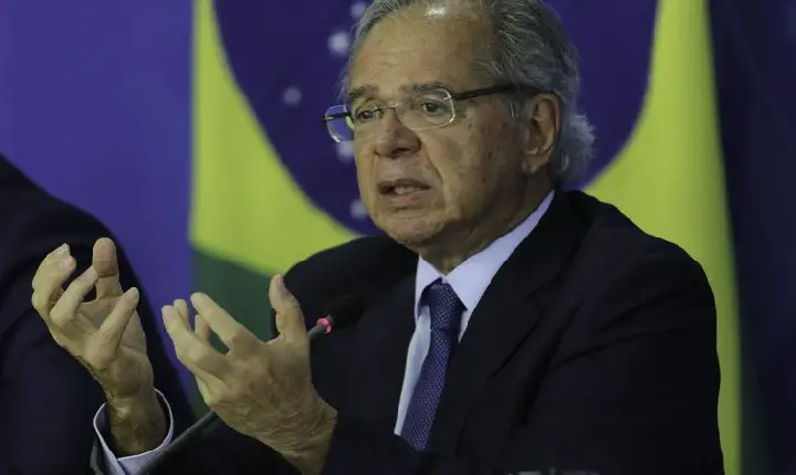Ministro nega fim de dedução de saúde e educação no imposto de renda