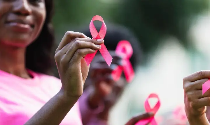 Outubro Rosa: a importância da conscientização sobre o câncer de mama