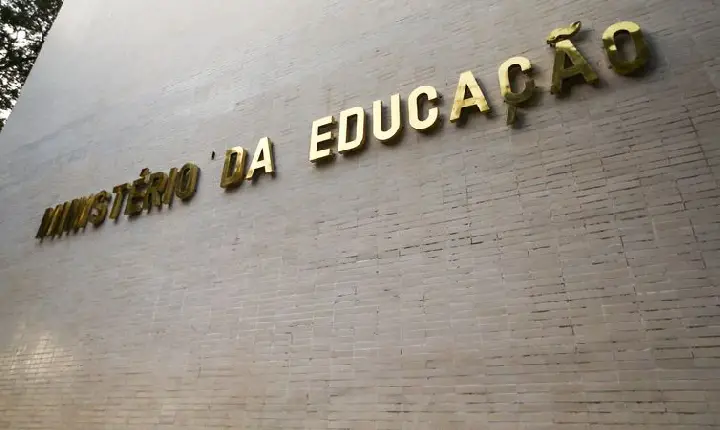 Pagamentos de bolsistas da Capes serão feitos até o dia 13, diz MEC