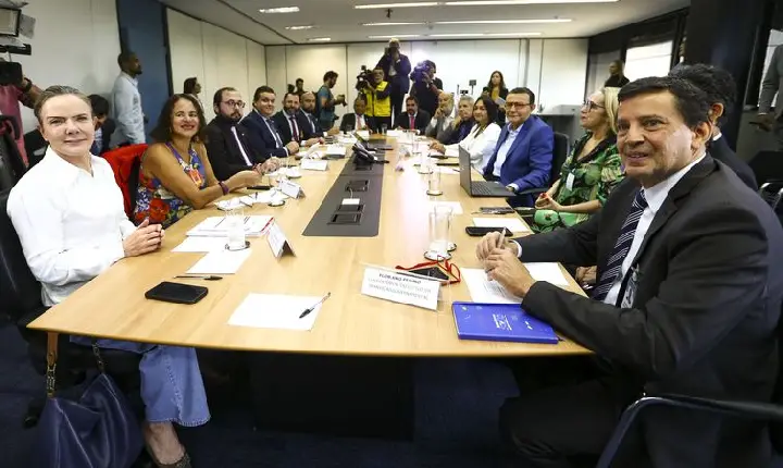 PEC da Transição será adiada para a próxima semana