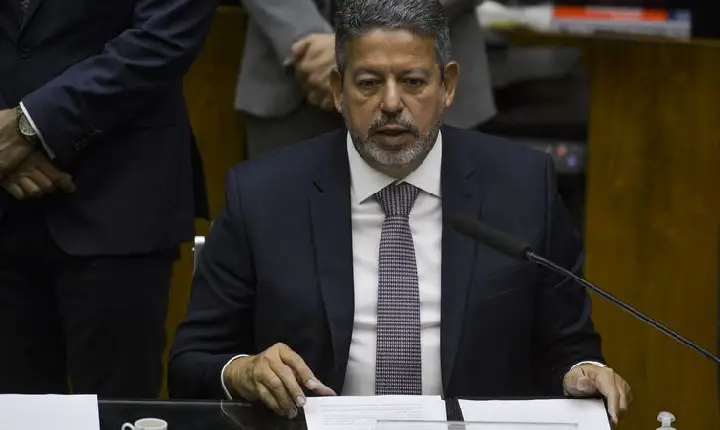Presidente da Câmara dos Deputados defende uso do orçamento secreto