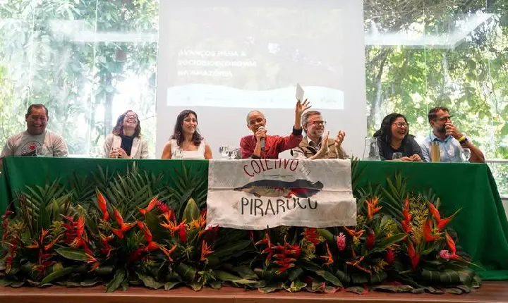 PROGRAMA VAI PAGAR COMUNIDADES PELO MANEJO SUSTENTÁVEL DO PIRARUCU NO AMAZONAS