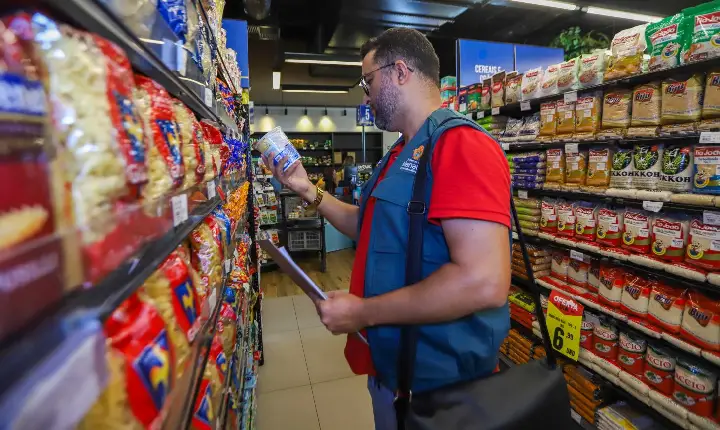 Região Norte lidera alta da cesta de consumo em 2025, aponta Abrasmercado