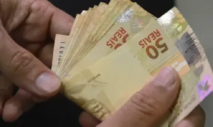 Salário mínimo poderá passar de R$ 1.320 deste ano para R$ 1.411,95 em 2024
