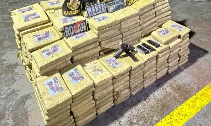 Sargento da PM é preso durante apreensão de 603 quilos de skunk no Rio Solimões