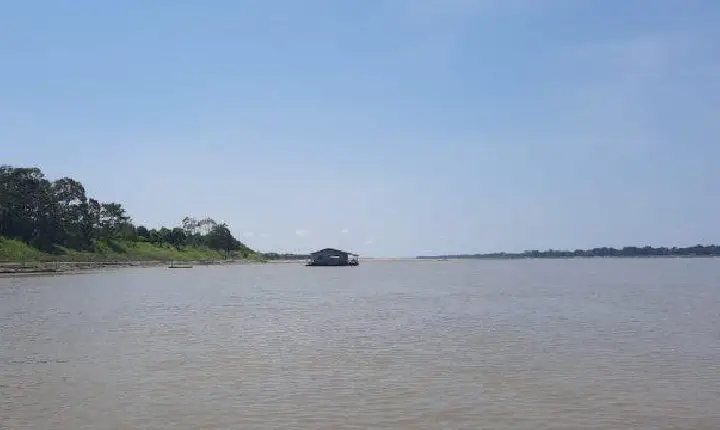 Seca fora de época no Amazonas prejudica transporte e abastecimento no Solimões