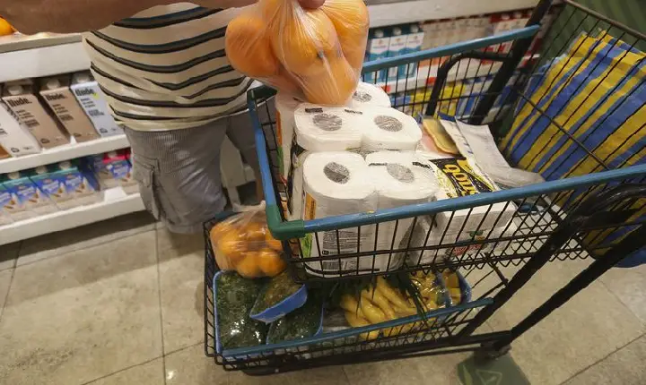 SP teve a cesta básica mais cara do país em setembro, diz Dieese