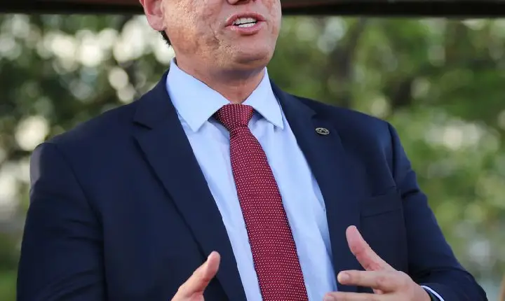 Tarcísio diz que fará iniciação esportiva de pessoas com deficiência 