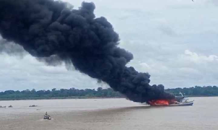URGENTE: Explosão em barcos-tanque deixa cinco feridos em estado grave entre Anori e Anamã