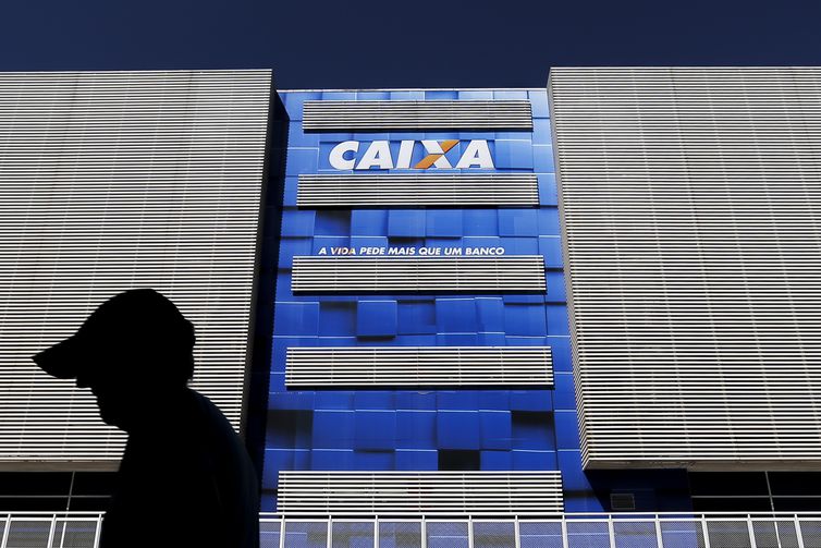 Caixa começa a pagar hoje Auxílio Brasil de R$ 600