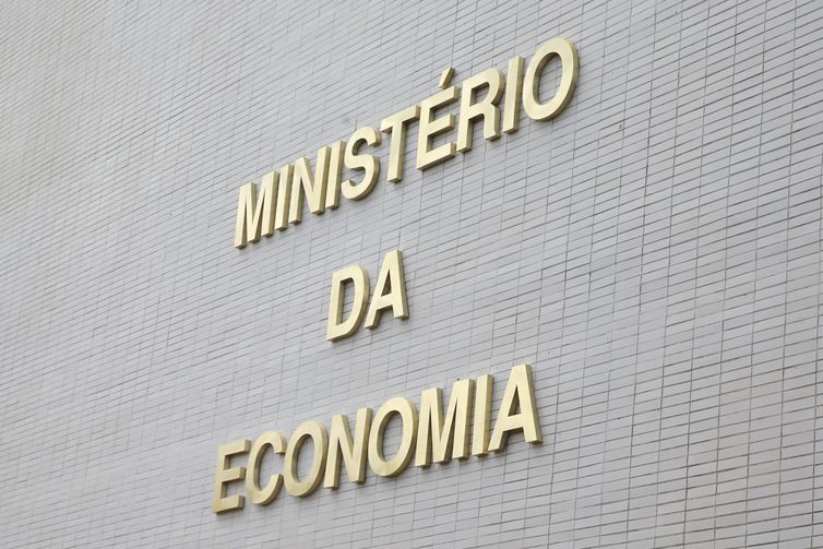 Governo Central tem superávit primário de R$ 10,95 bilhões em setembro