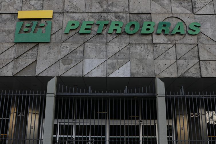 Petrobras anuncia datas de divulgação dos balanços do 3º trimestre    