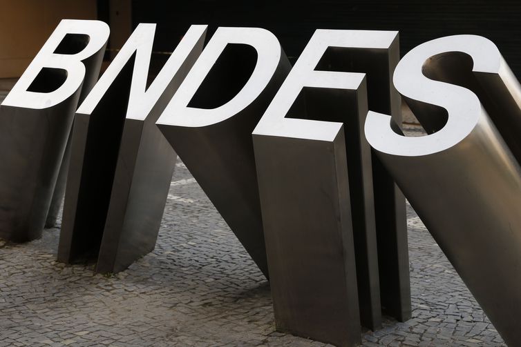 BNDES apoia capacitação de empreendedores de baixa renda