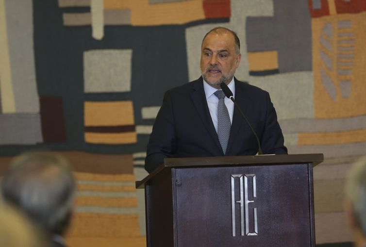 Brasileiro é eleito membro da Corte Internacional de Justiça da ONU