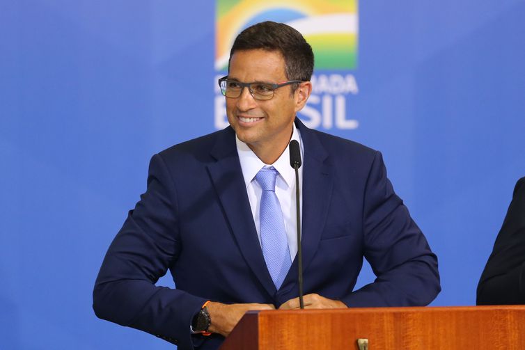 Campos Neto presidirá conselho de órgão que coordena bancos centrais