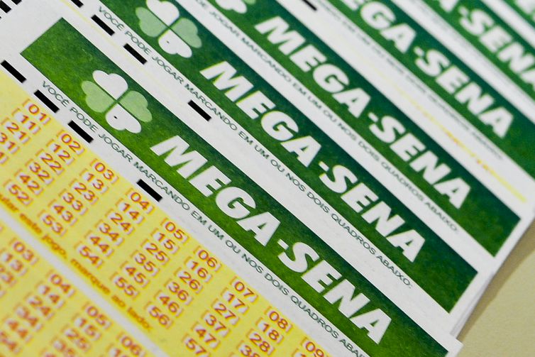 Confira as dezenas da Mega-Sena sorteadas nesta quarta-feira