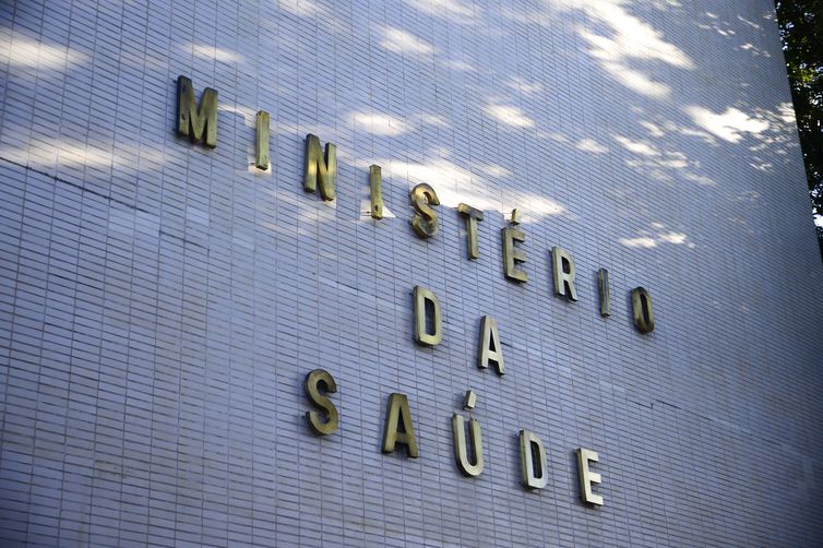 Saúde abre inscrições para curso de cuidados em caso de dor crônica