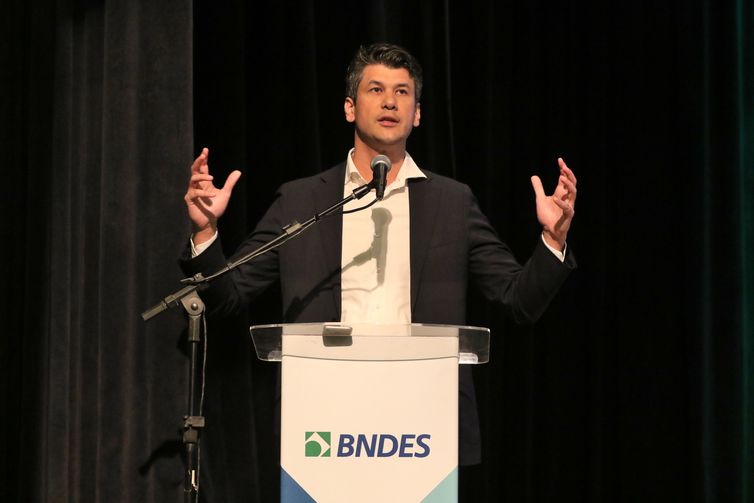 BNDES é um hub de desenvolvimento para o Brasil, diz Montezano