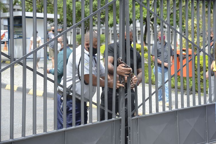 Justiça determina reaplicação do Enem para moradores do Jacarezinho