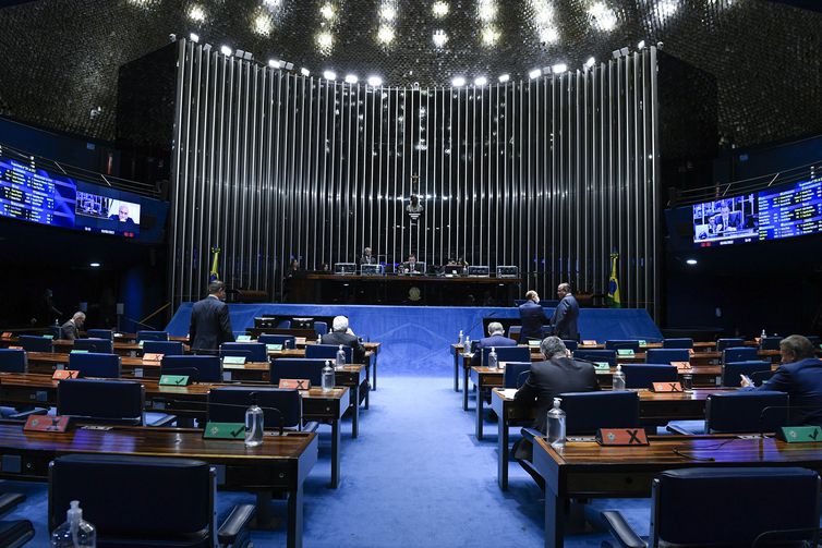 Senado aprova PEC que proíbe extinção de tribunais de contas
