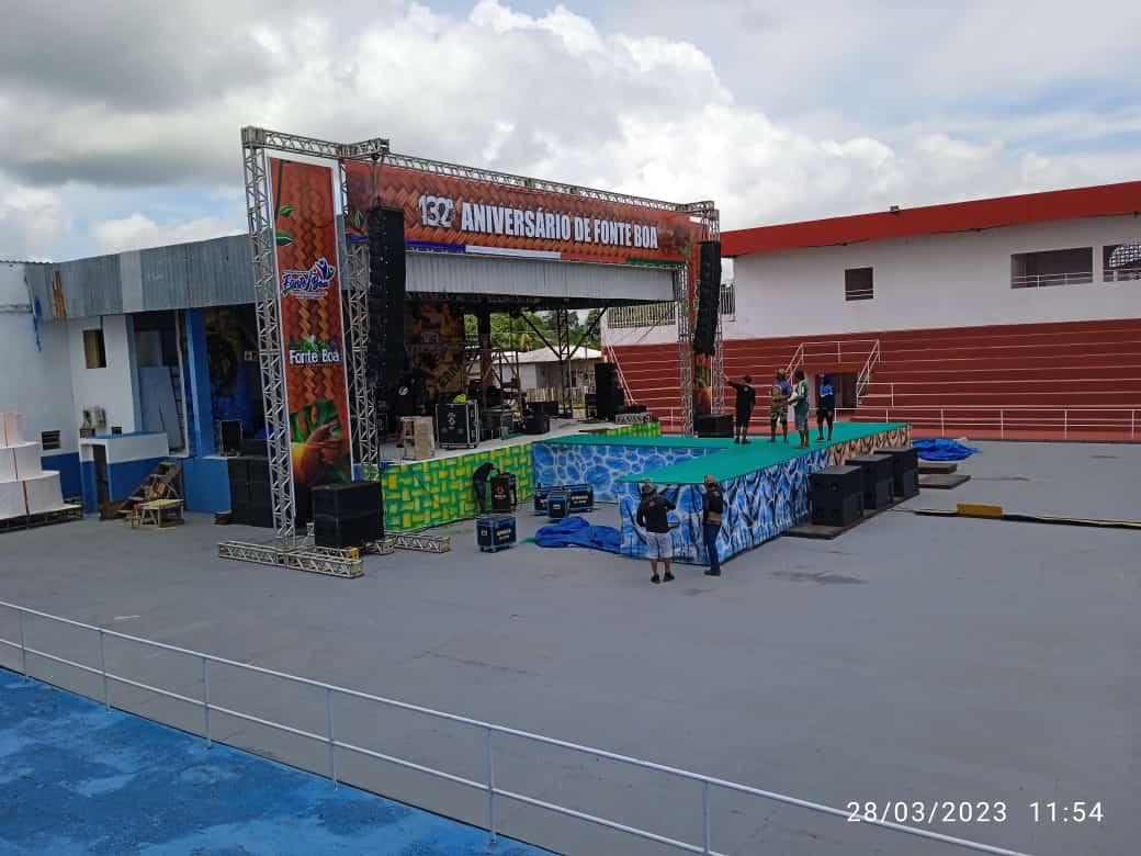 Devido a uma forte chuva, a primeira noite do aniversário de Fonte Boa foi adiada