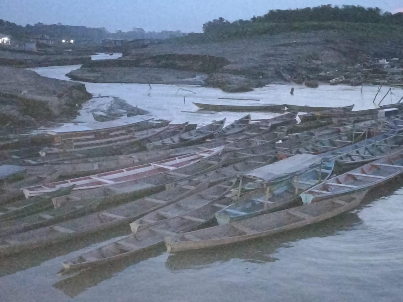 Prefeito Biquinho decreta situação de emergência devido à seca do Rio Solimões e os impactos que vem causando no município