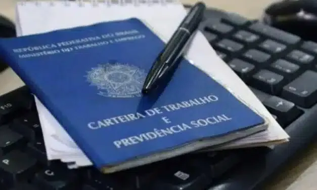 Pedidos de seguro-desemprego aumentam no primeiro bimestre e alcançam nível recorde em quase uma década