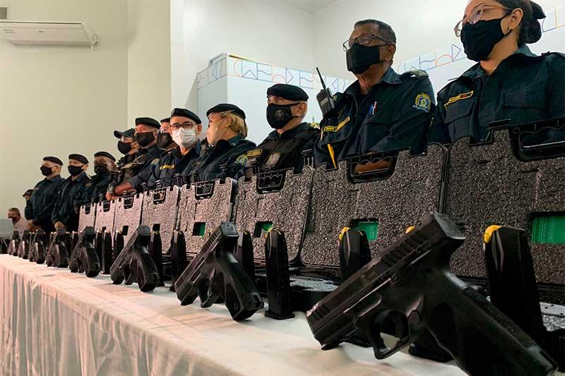 Governo doará armas para prefeituras do AM equiparem Guardas Municipais