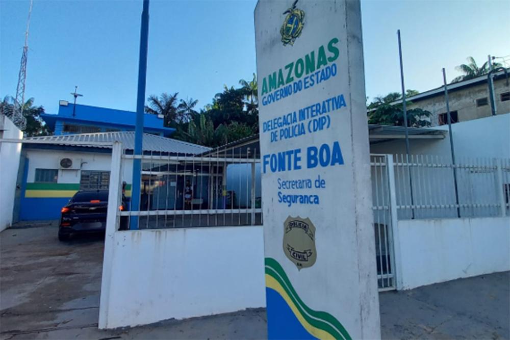 Fonte Boa: Neto usa faca para ameaçar avó e tenta fugir da PM pulando em igarapé