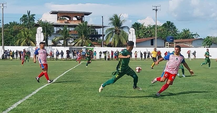 COPA DA FLORESTA 2025: Com uma bela defesa do Goleiro Risadinha, Fonte Boa vence Jutaí nos pênaltis e segue viva na competição